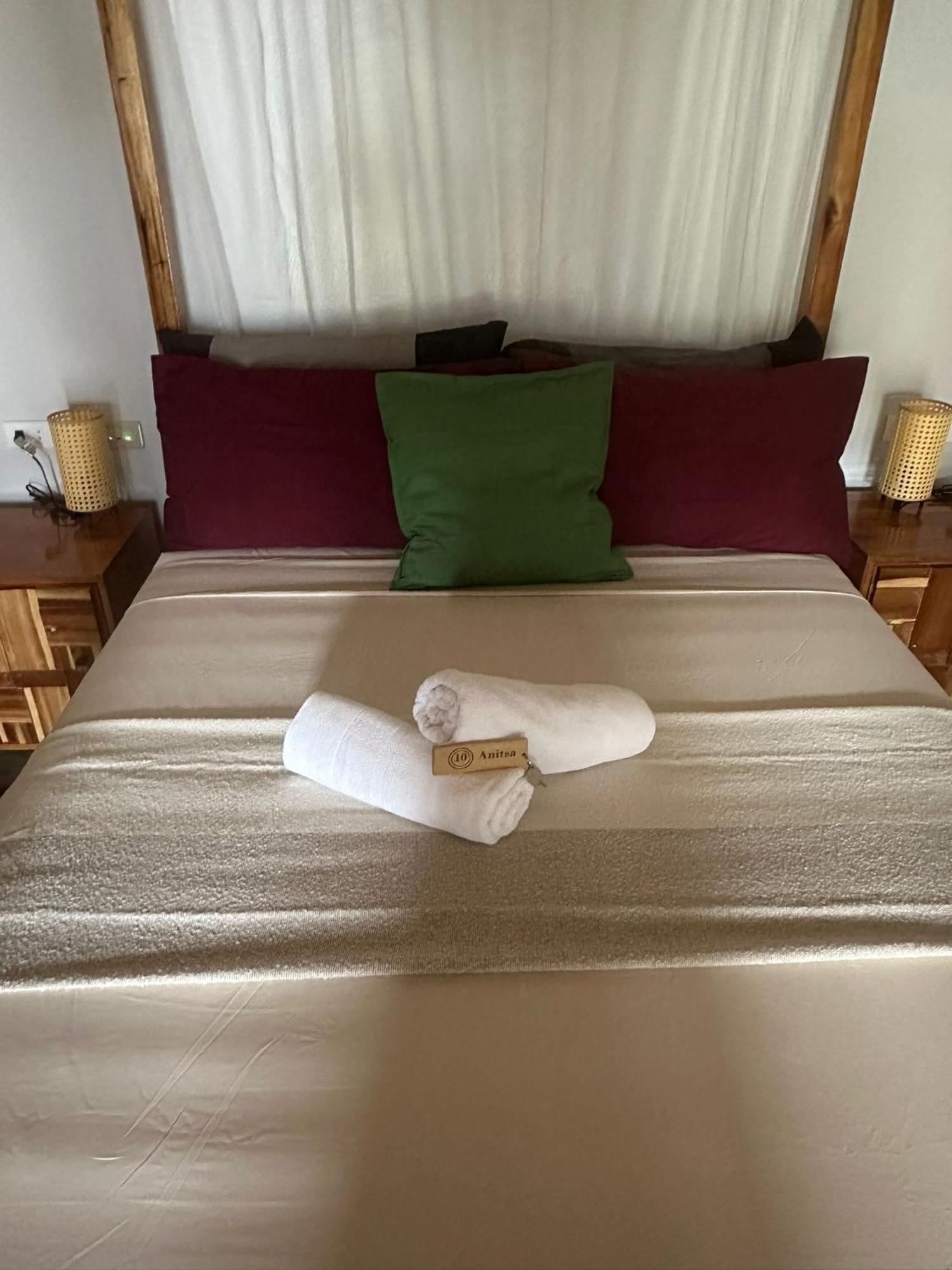 Anitsa Resort 爱妮岛 外观 照片